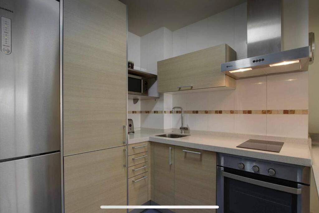 Pacifico P4 - Bonito Apartamento Con Piscina & Parking, Playa A 100 Metros Apartment Malaga Exterior photo